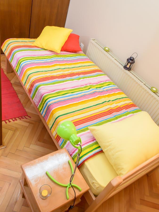 Hostel White Town Belgrado Esterno foto