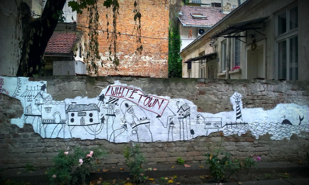 Hostel White Town Belgrado Esterno foto